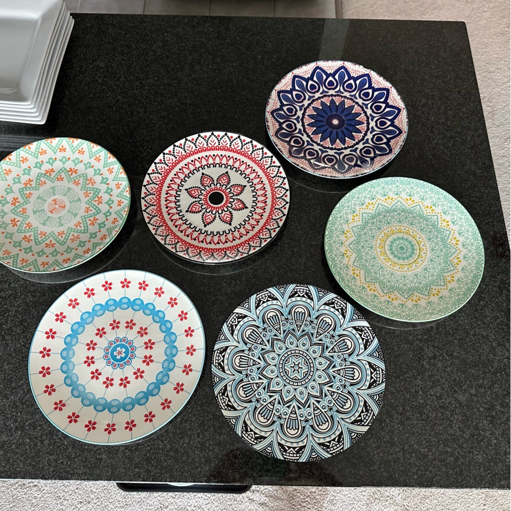Unique pattern/multi color dinner plate set (6)